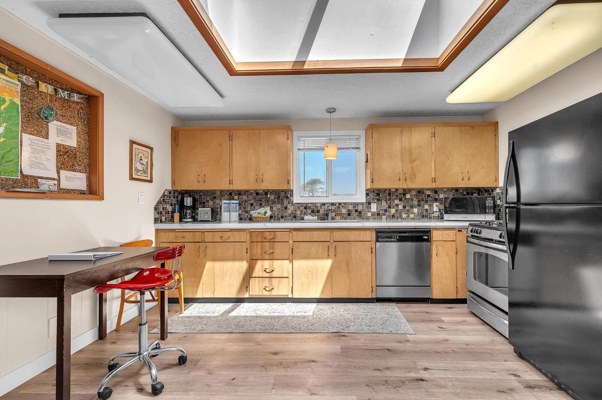 Shore Beats Work Lincoln City Extérieur photo