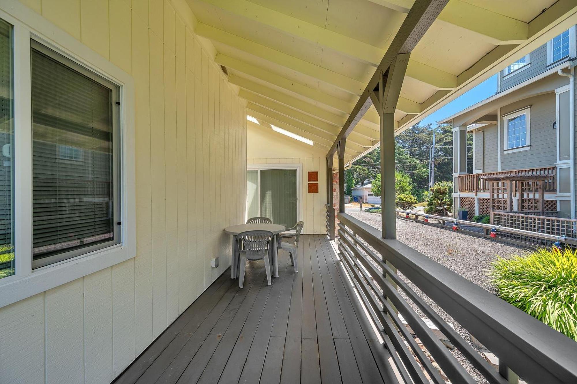 Shore Beats Work Lincoln City Extérieur photo